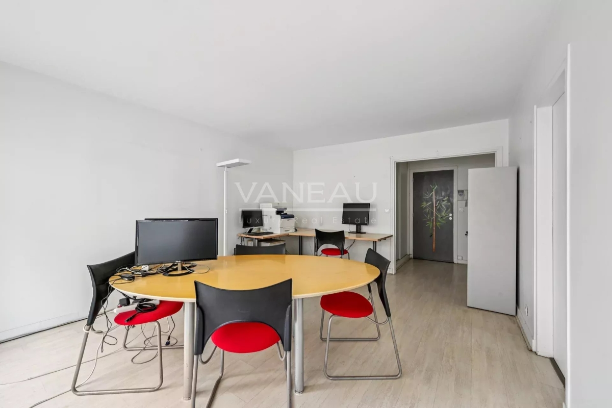 Luxury Apartment for sale in Paris 15Ème, 375 000 €, Photo 7
