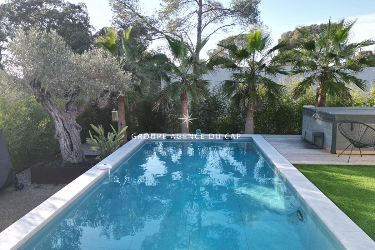 Luxury House for sale in Saint-Raphaël, 1 600 000 €, Photo 2