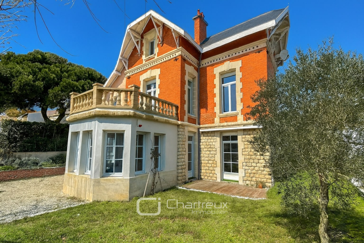Maison de luxe à vendre à Royan, 850 500 €, Photo 1