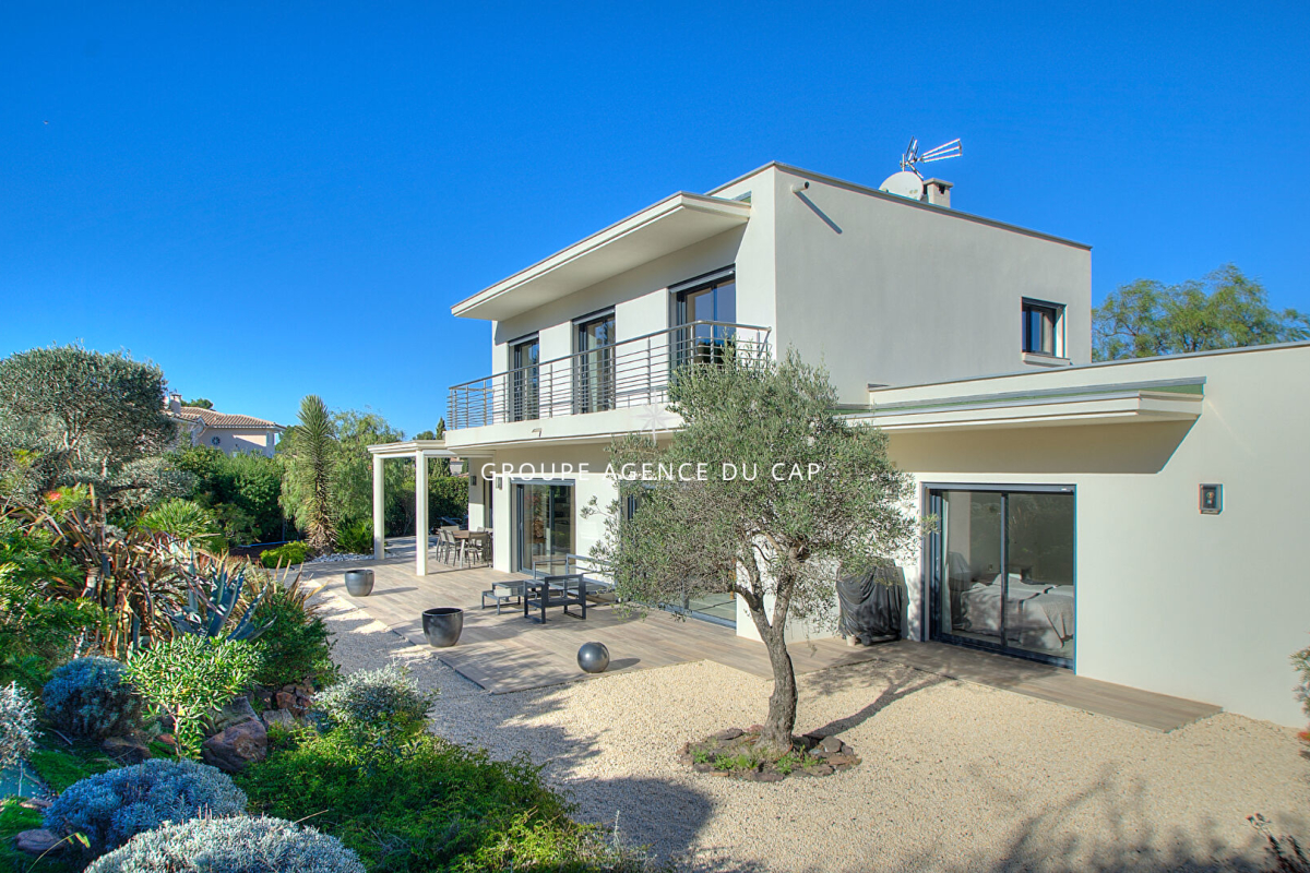 Luxury House for sale in Saint-Raphaël, 1 660 000 €, Photo 1