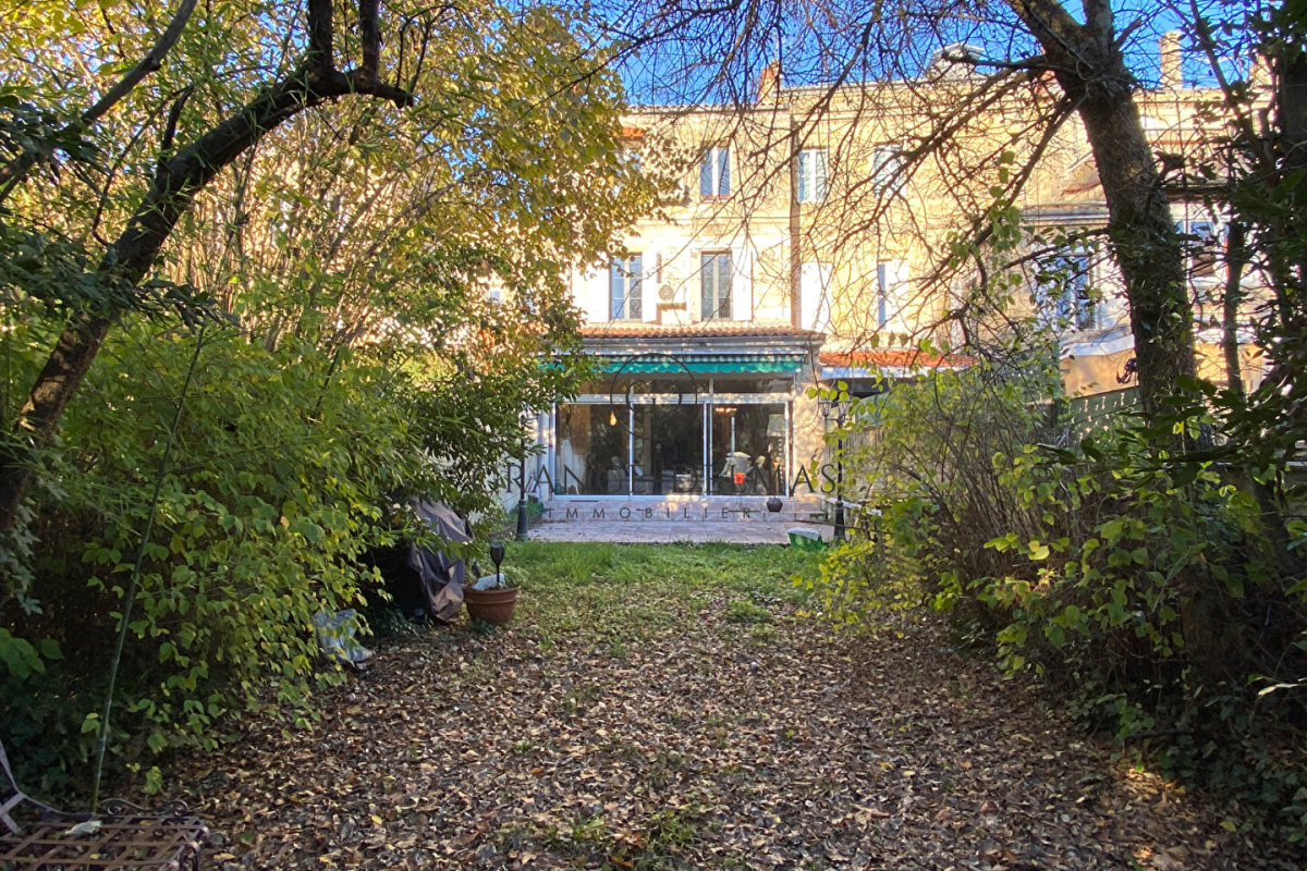 Maison de luxe à vendre à Bordeaux, 1 365 000 €, Photo 1