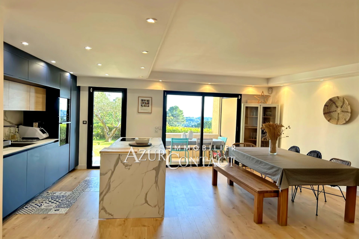 Appartement de luxe à vendre à Mougins, 745 000 €, Photo 2