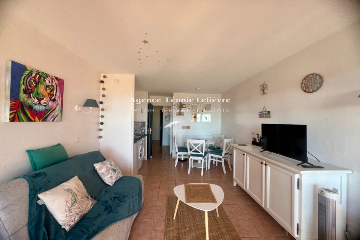 Luxury Apartment for sale in Les Issambres, 175 000 €, Photo 3