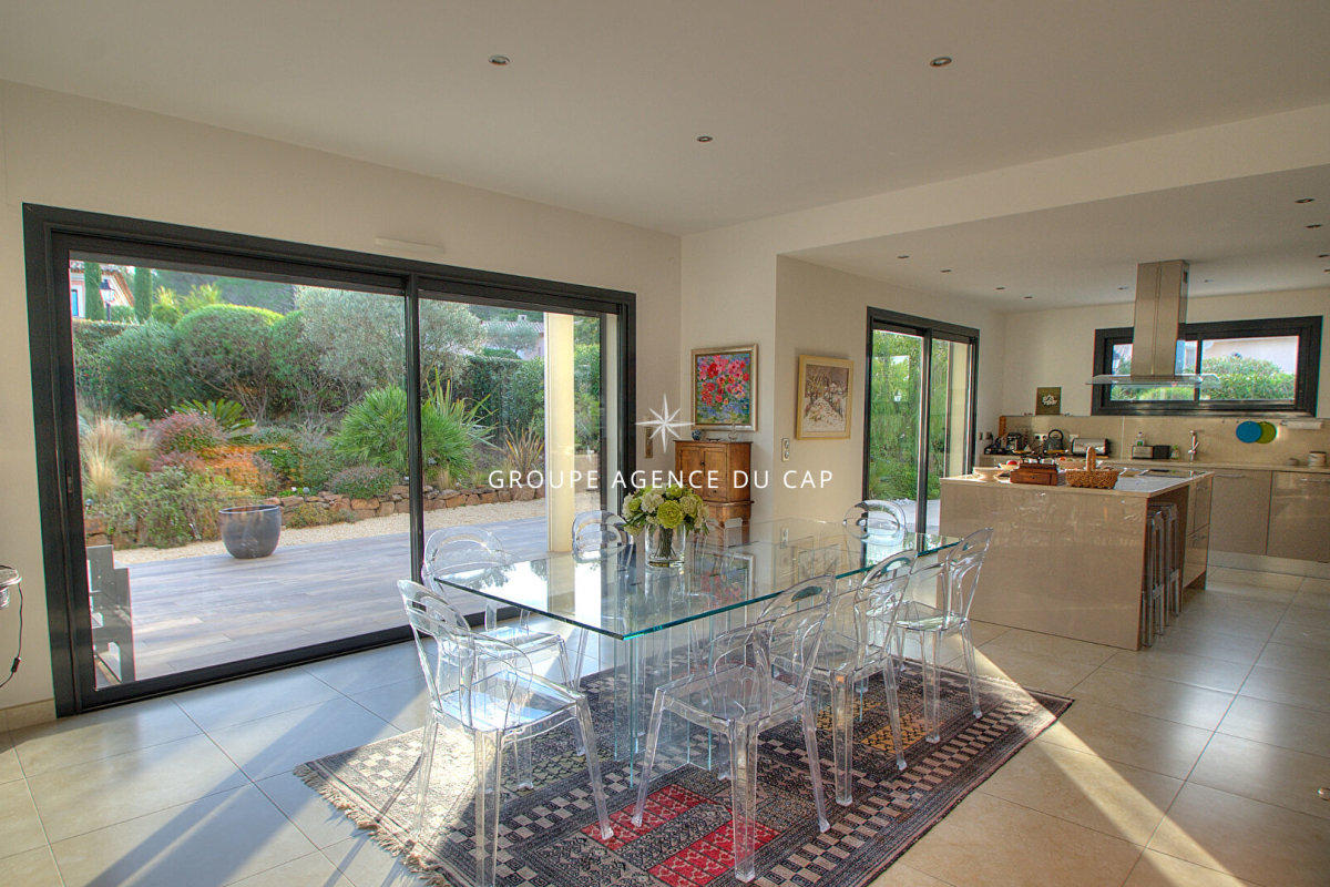 Luxury House for sale in Saint-Raphaël, 1 660 000 €, Photo 5