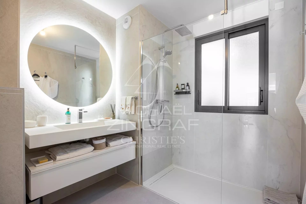 Luxury Apartment for sale in Antibes, 970 000 €, Photo 6