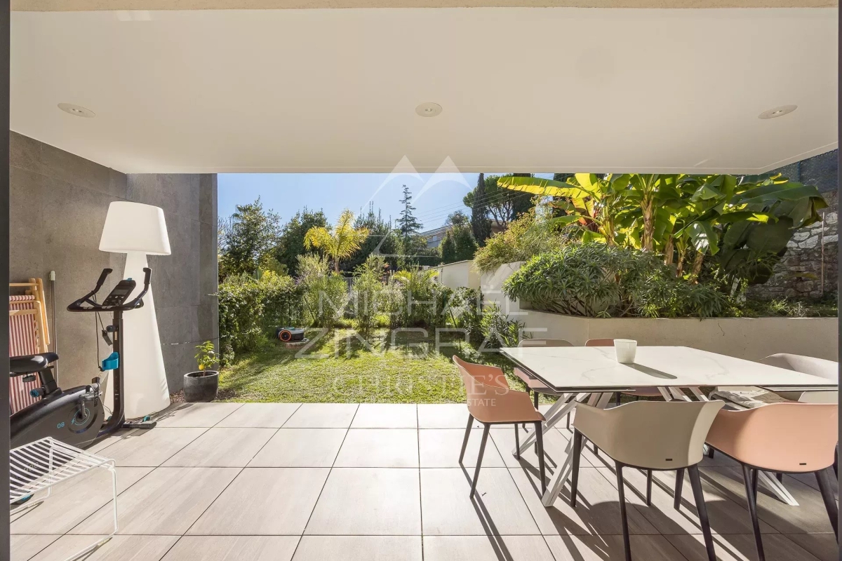 Luxury Apartment for sale in Antibes, 970 000 €, Photo 7