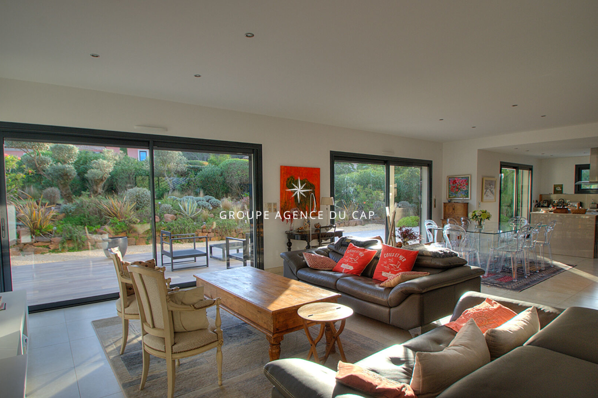 Luxury House for sale in Saint-Raphaël, 1 660 000 €, Photo 7