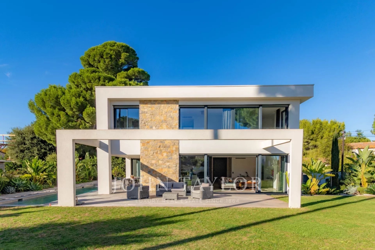 Luxury House for sale in Antibes, 4 900 000 €, Photo 1