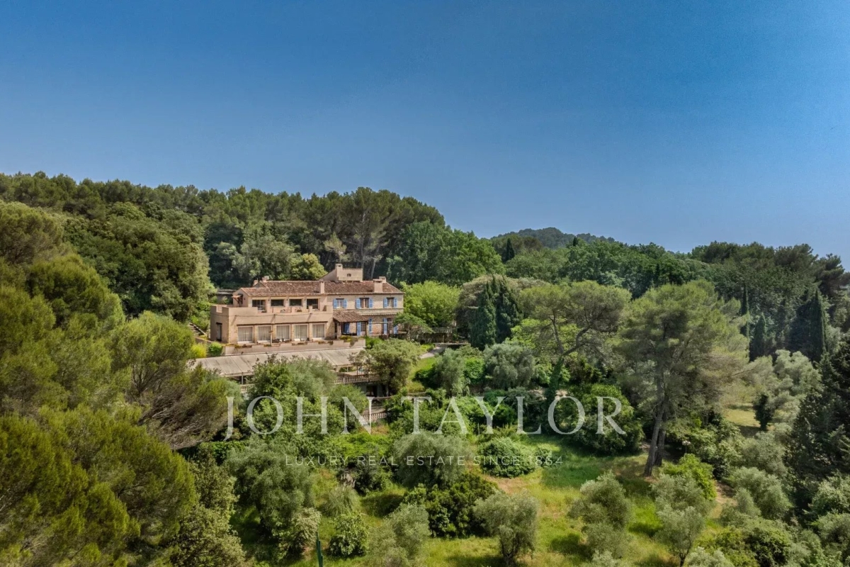 Maison de luxe à vendre à Mougins, 7 000 000 €, Photo 1