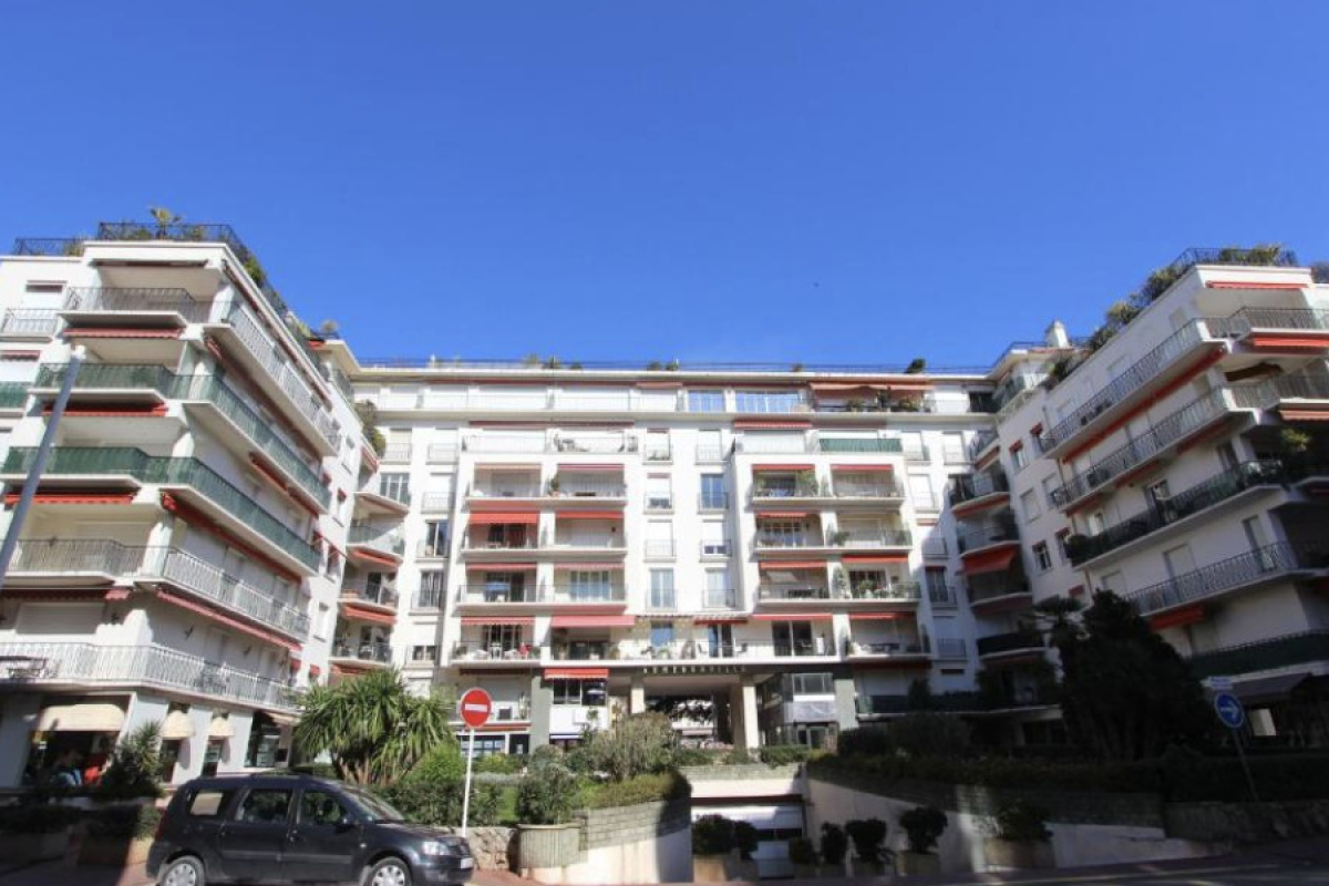Appartement de luxe à vendre à Cannes, 360 000 €, Photo 2