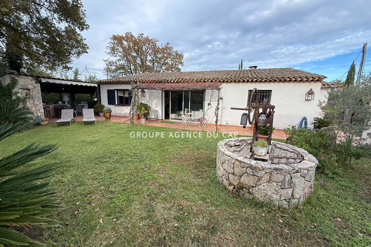 Maison de luxe à vendre à Roquebrune-sur-Argens, 595 000 €, Photo 1