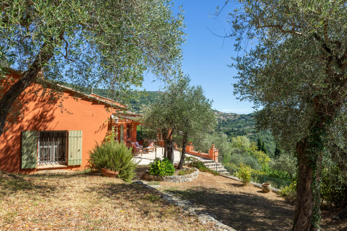 Maison de luxe à vendre à Grasse, 1 280 000 €, Photo 1