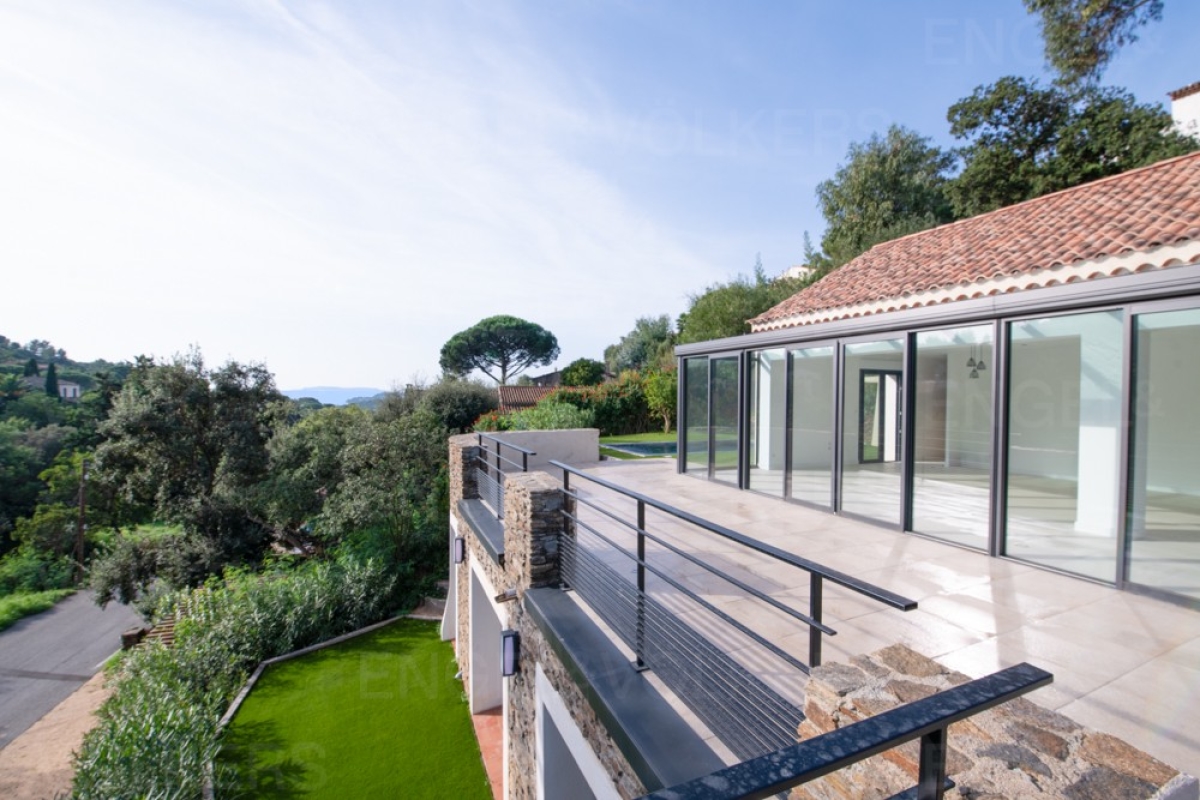 Luxury House for sale in La Croix-Valmer, 1 344 000 €, Photo 1