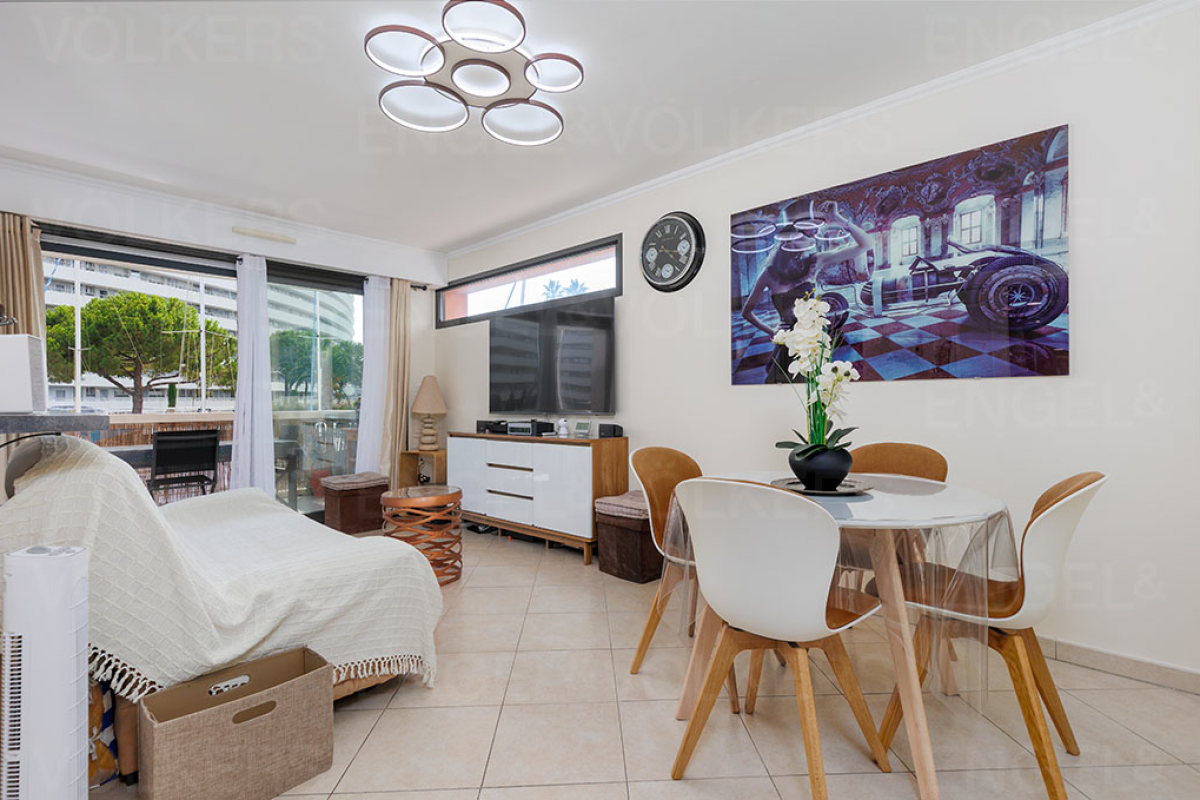Appartement de luxe à vendre à Villeneuve-Loubet, 365 000 €, Photo 1