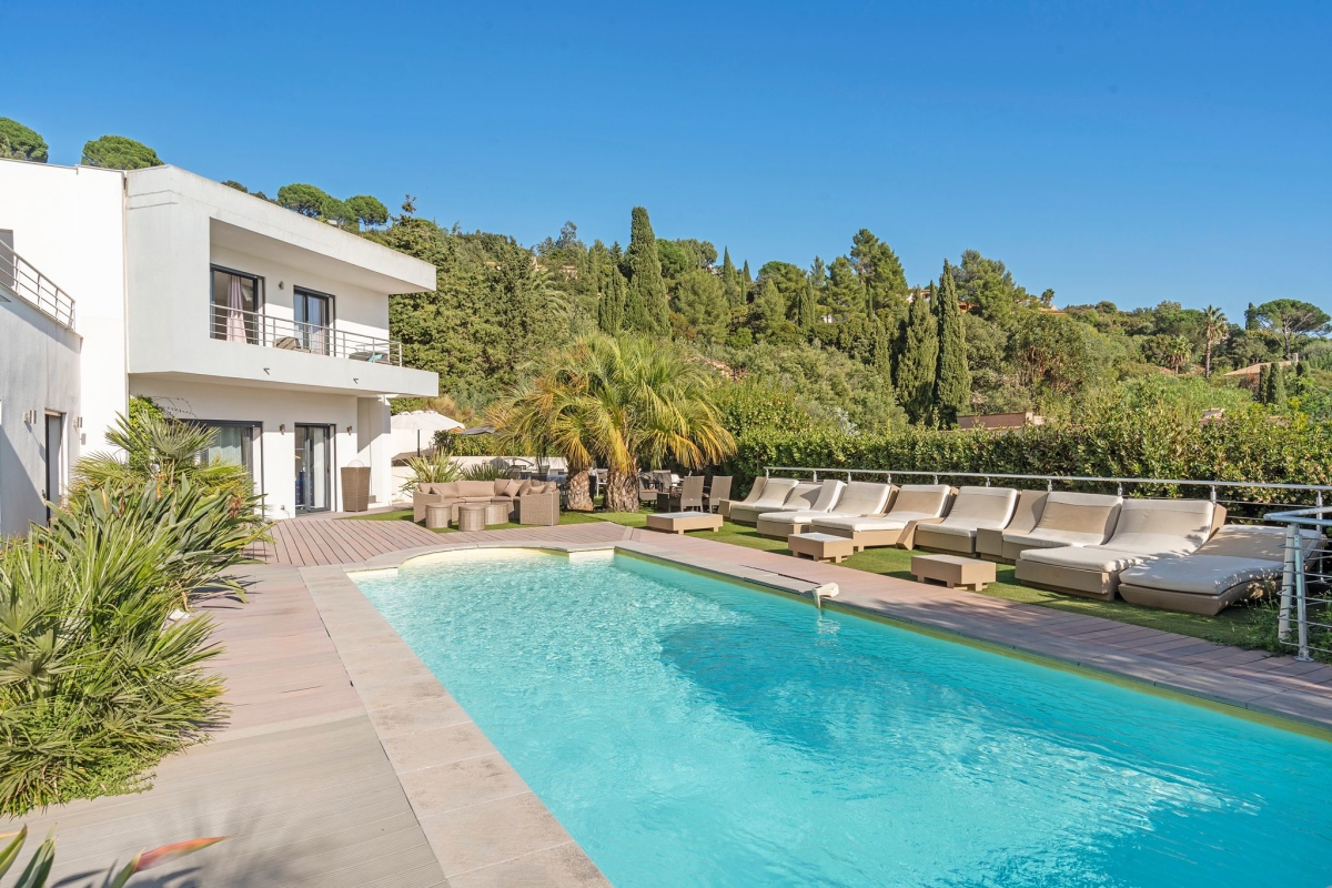 Luxury House for sale in Cavalaire-sur-Mer, 2 992 500 €, Photo 1