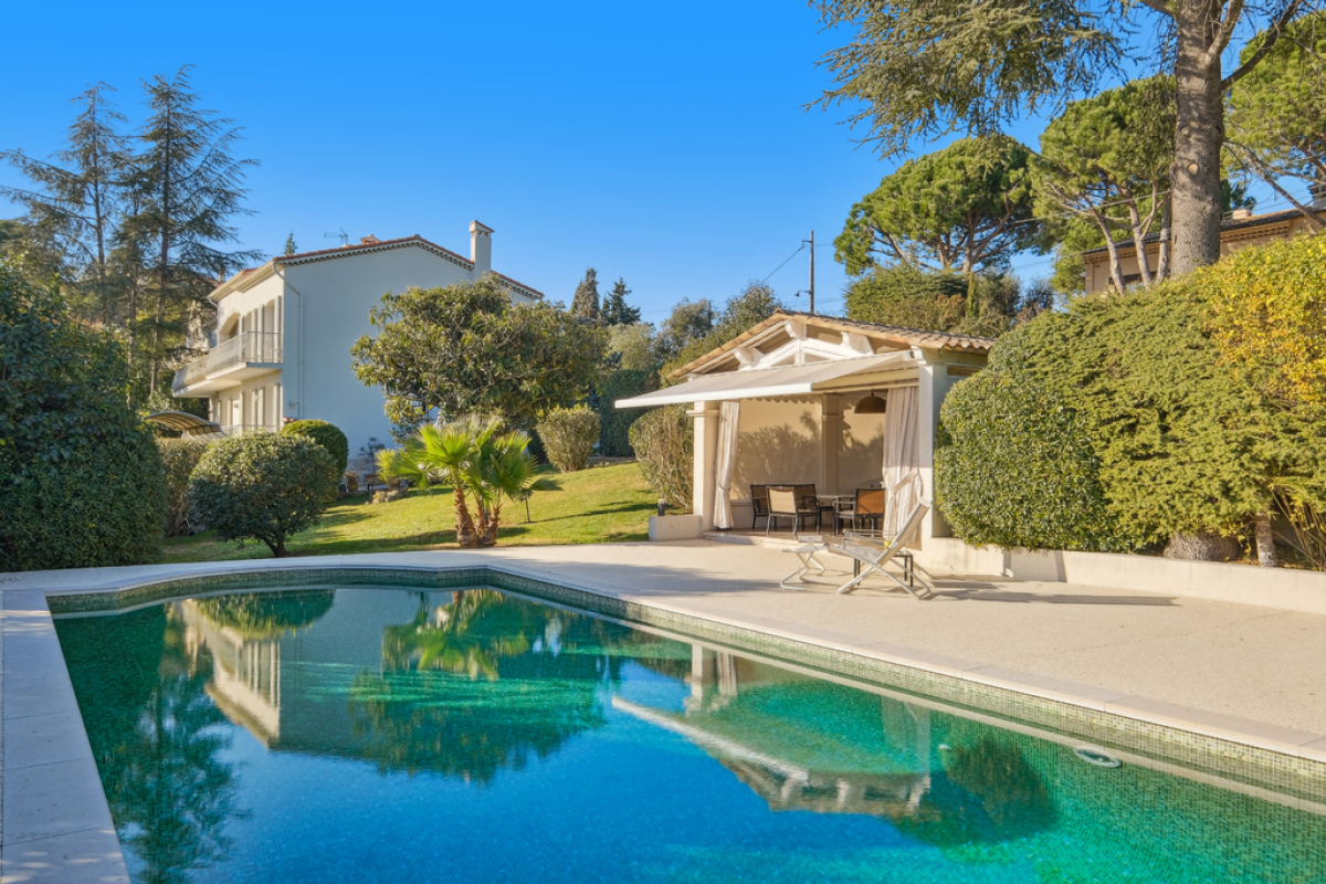 Maison de luxe à vendre à La Roquette-sur-Siagne, 1 980 000 €, Photo 1