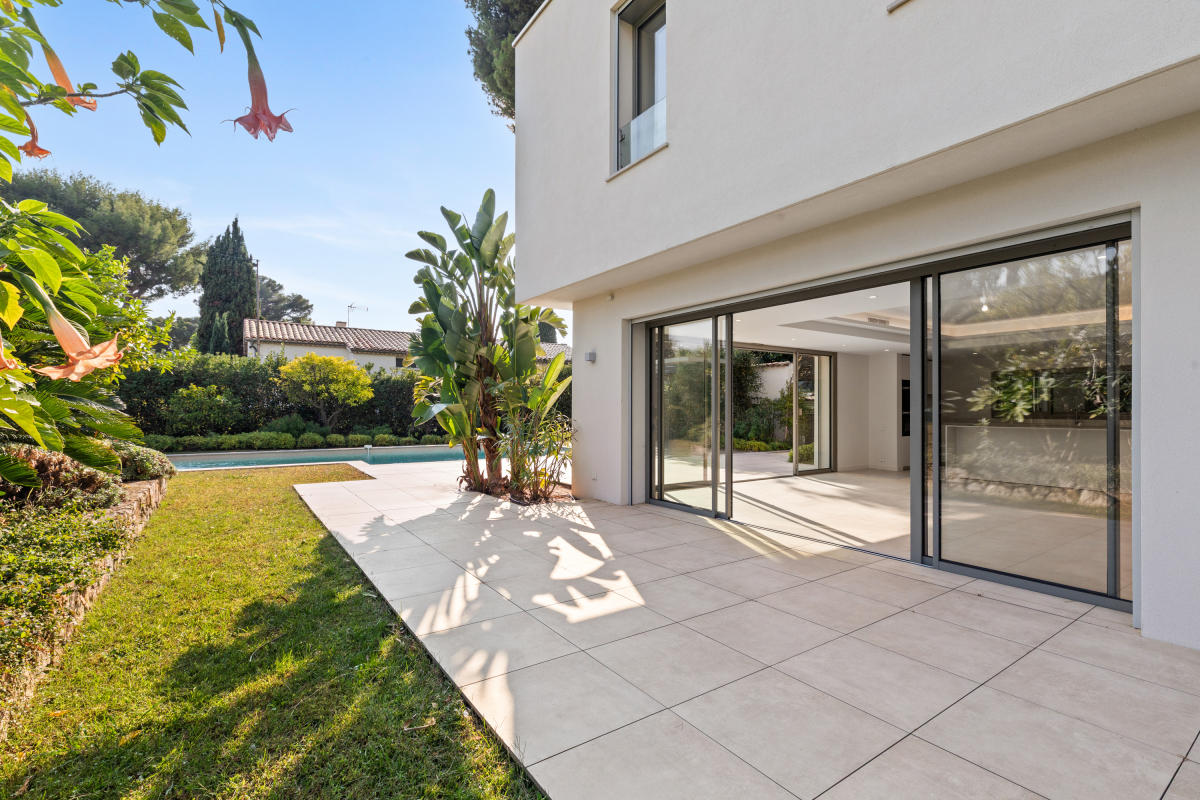 Maison de luxe à vendre à Cap d'Antibes, 3 950 000 €, Photo 2