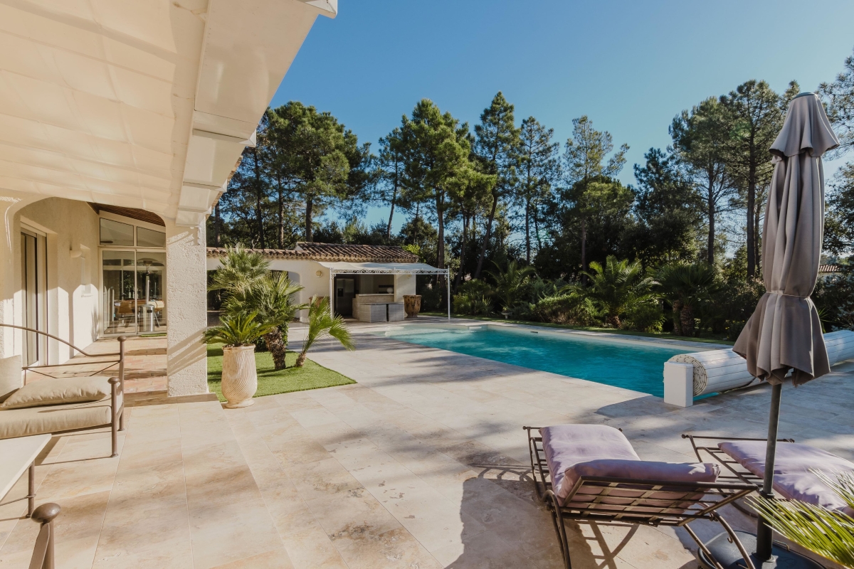 Maison de luxe à vendre à Roquebrune-sur-Argens, 1 480 000 €, Photo 2