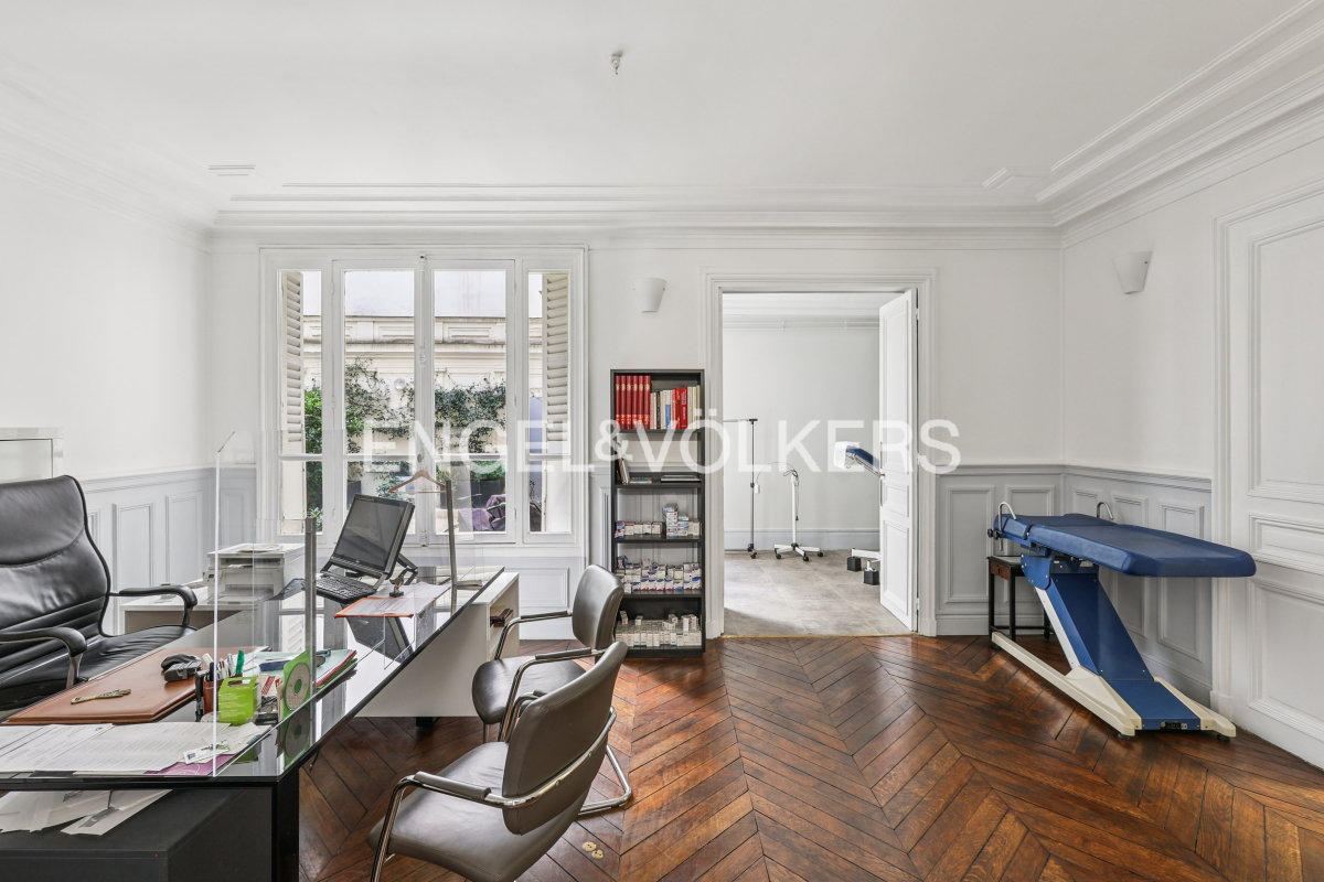 Luxury Apartment for sale in Paris 8Ème, 1 495 000 €, Photo 2