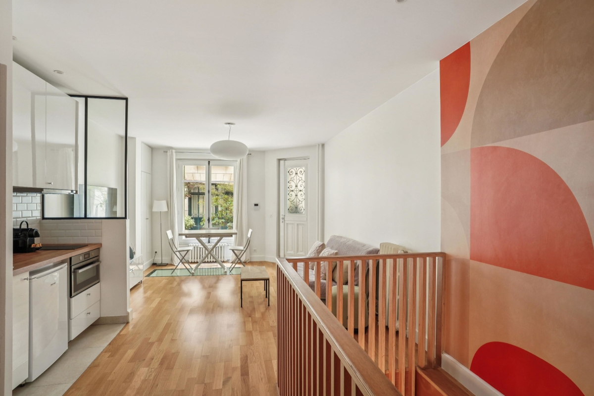 Luxury Apartment for sale in Paris 16ème, 950 000 €, Photo 2