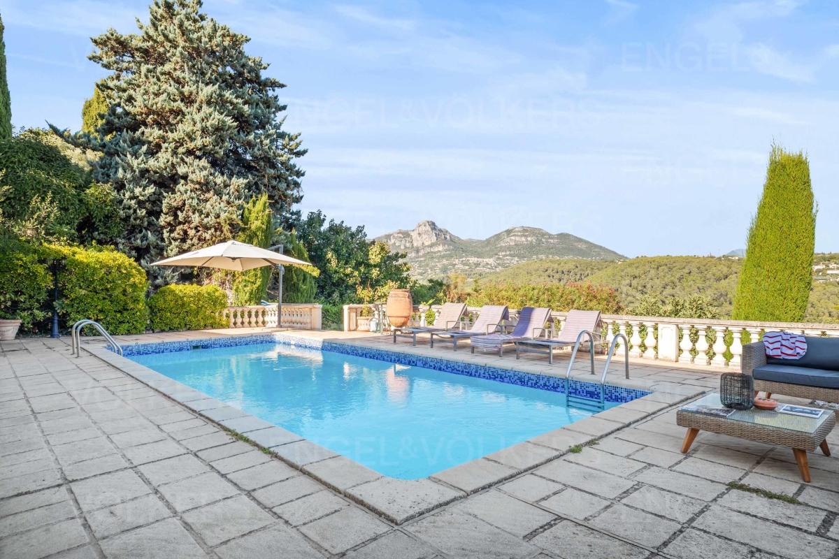 Luxury House for sale in Vence, 1 150 000 €, Photo 3