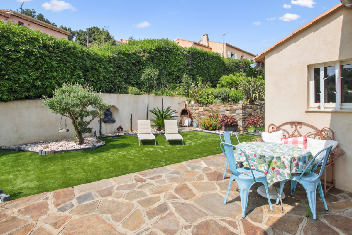 Luxury House for sale in La Croix-Valmer, 840 000 €, Photo 4