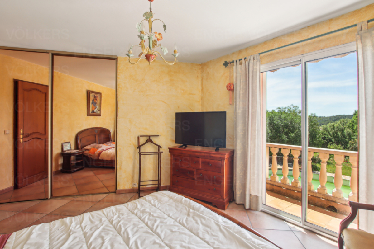 Luxury House for sale in Saint-Raphaël, 849 000 €, Photo 5