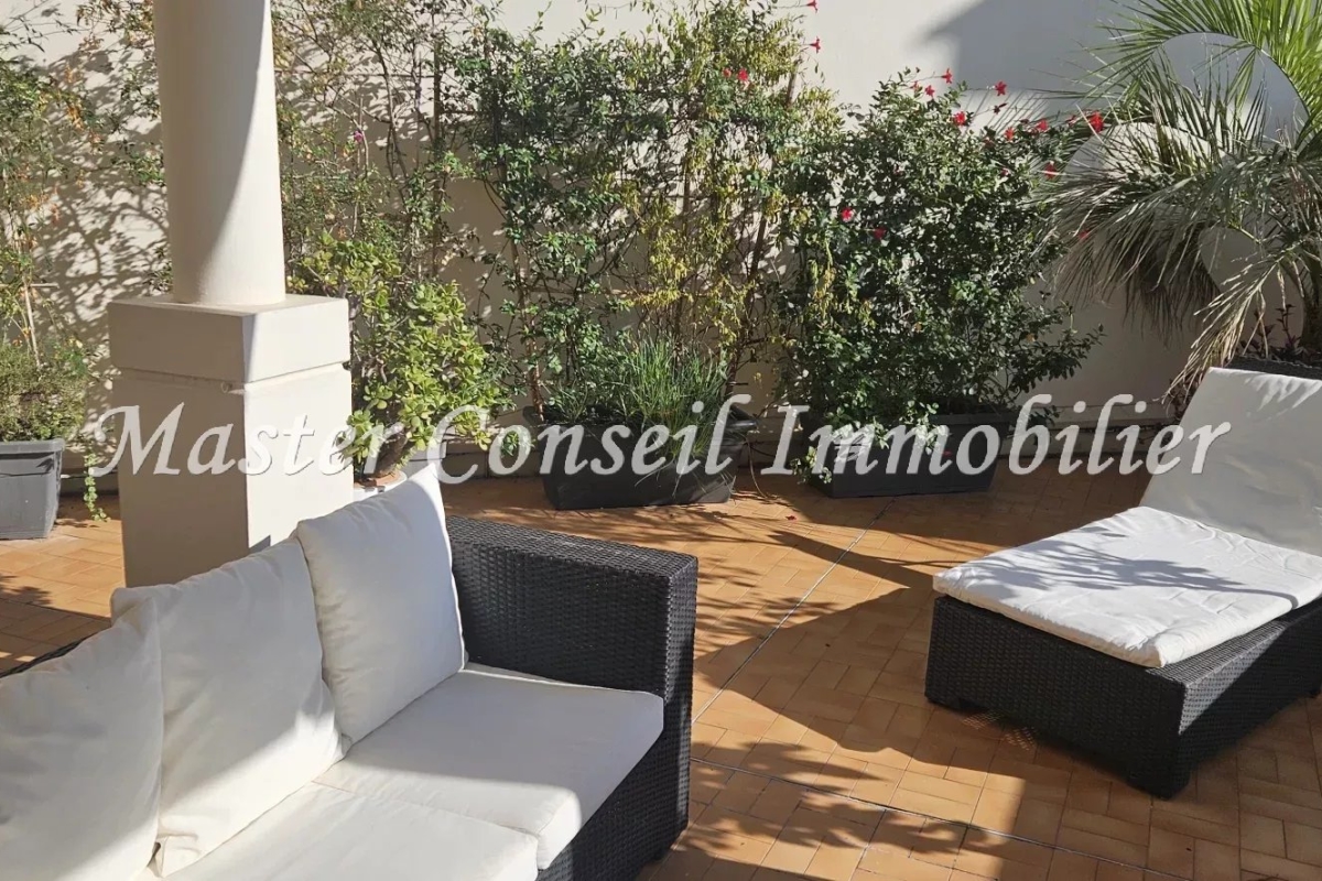 Luxury Apartment for sale in Cannes, 649 000 €, Photo 1