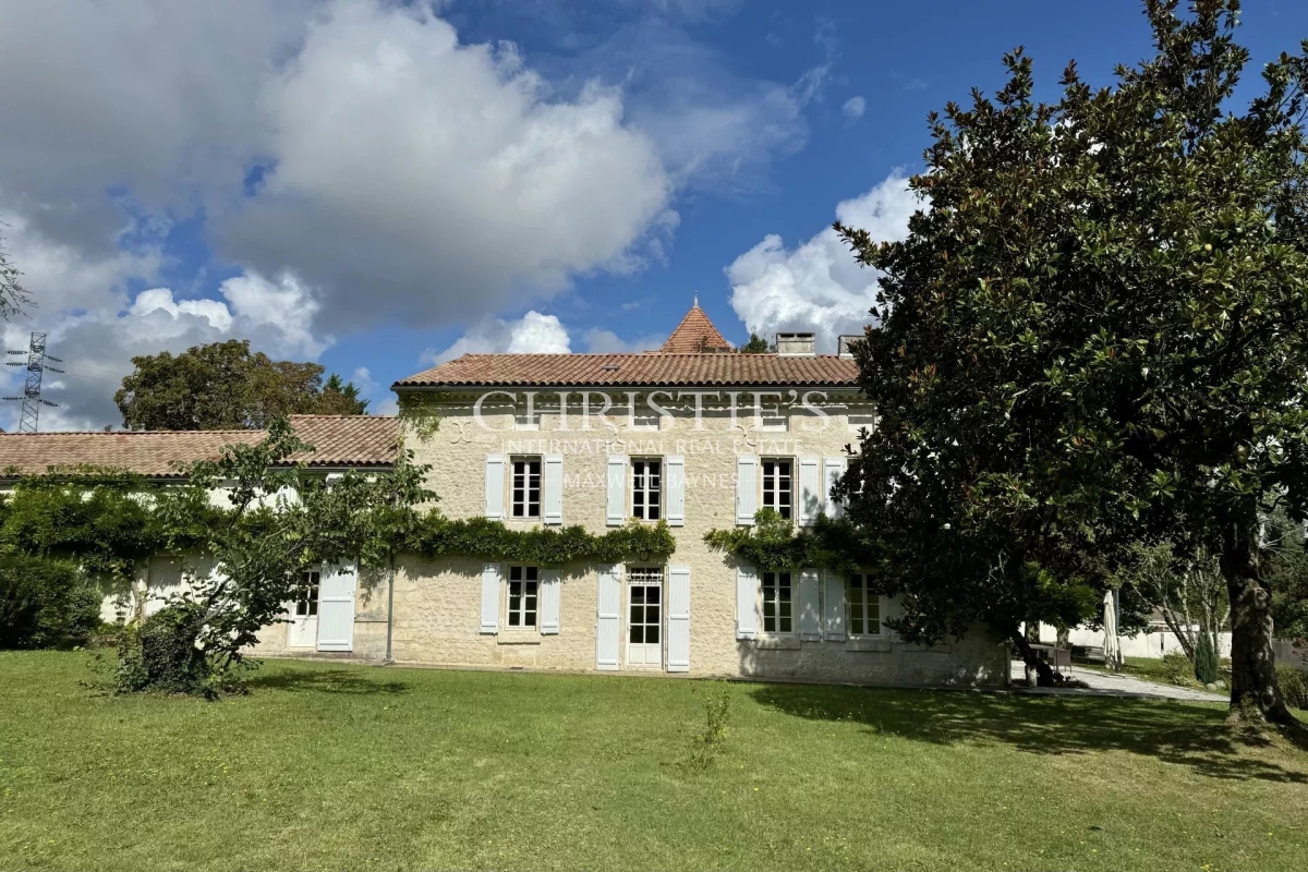 Maison de luxe à vendre à Angoulême, 1 007 000 €, Photo 1