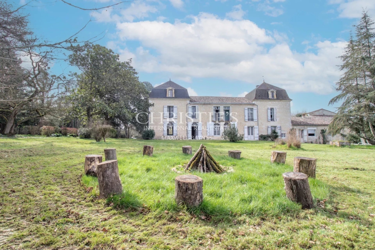 Maison de luxe à vendre à Bergerac, 1 300 000 €, Photo 1