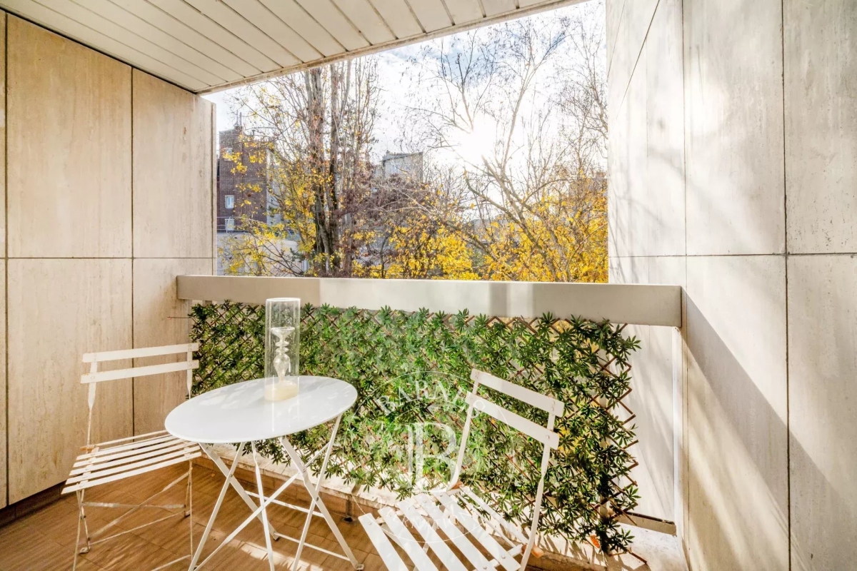 Luxury Apartment for sale in Neuilly-sur-Seine, 1 190 000 €, Photo 2