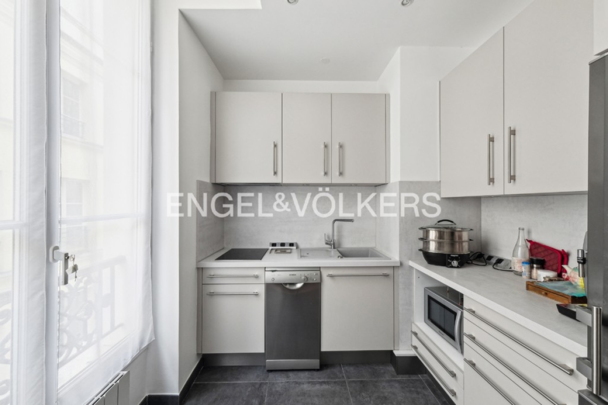 Luxury Apartment for sale in Paris 1Er, 1 095 000 €, Photo 4