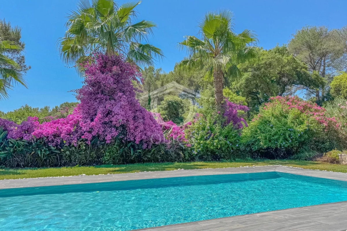 Maison de luxe à vendre à Biot, 1 900 000 €, Photo 4