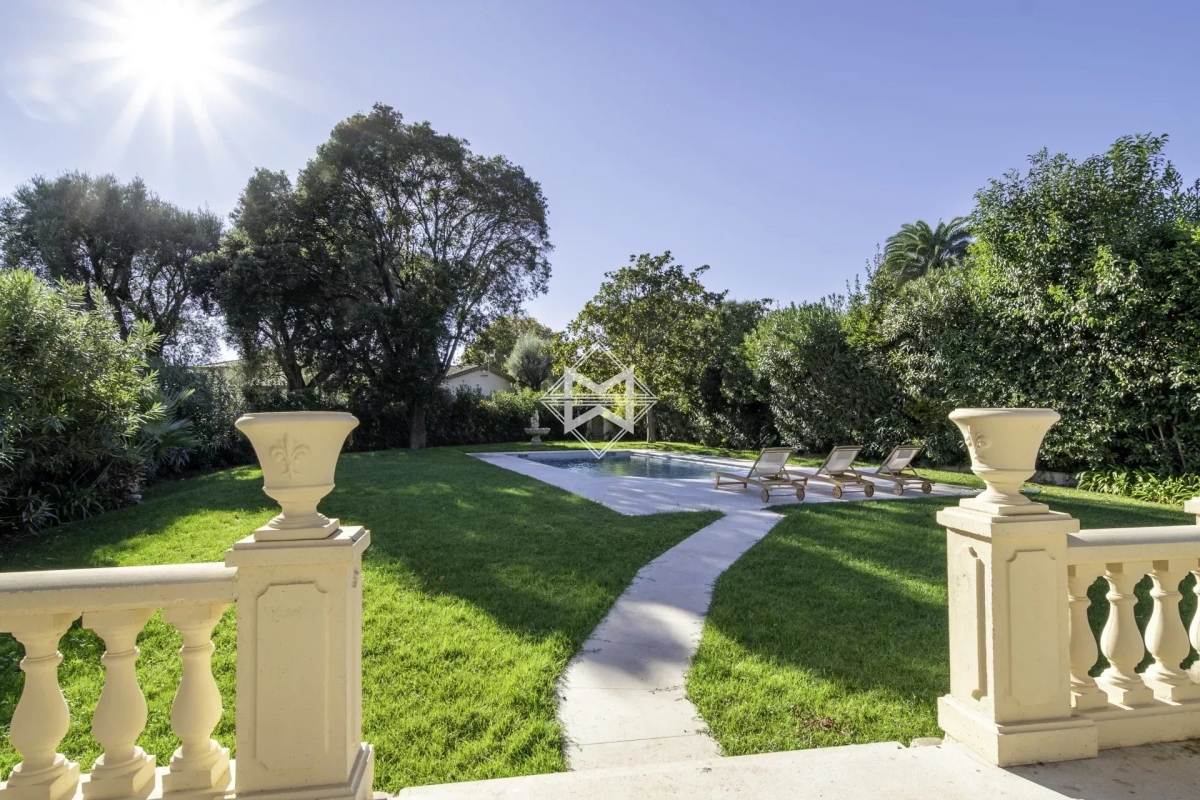 Maison de luxe à vendre à Cap d'Antibes, 2 950 000 €, Photo 5