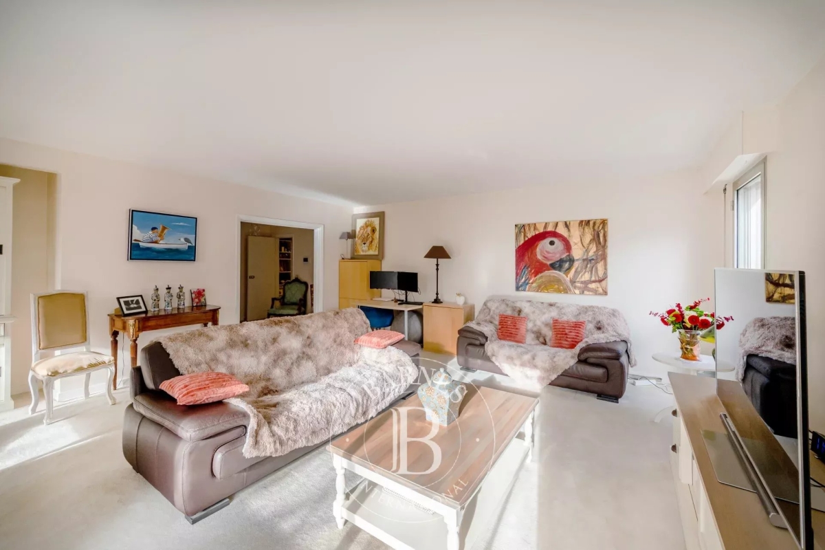 Luxury Apartment for sale in Neuilly-sur-Seine, 1 190 000 €, Photo 5