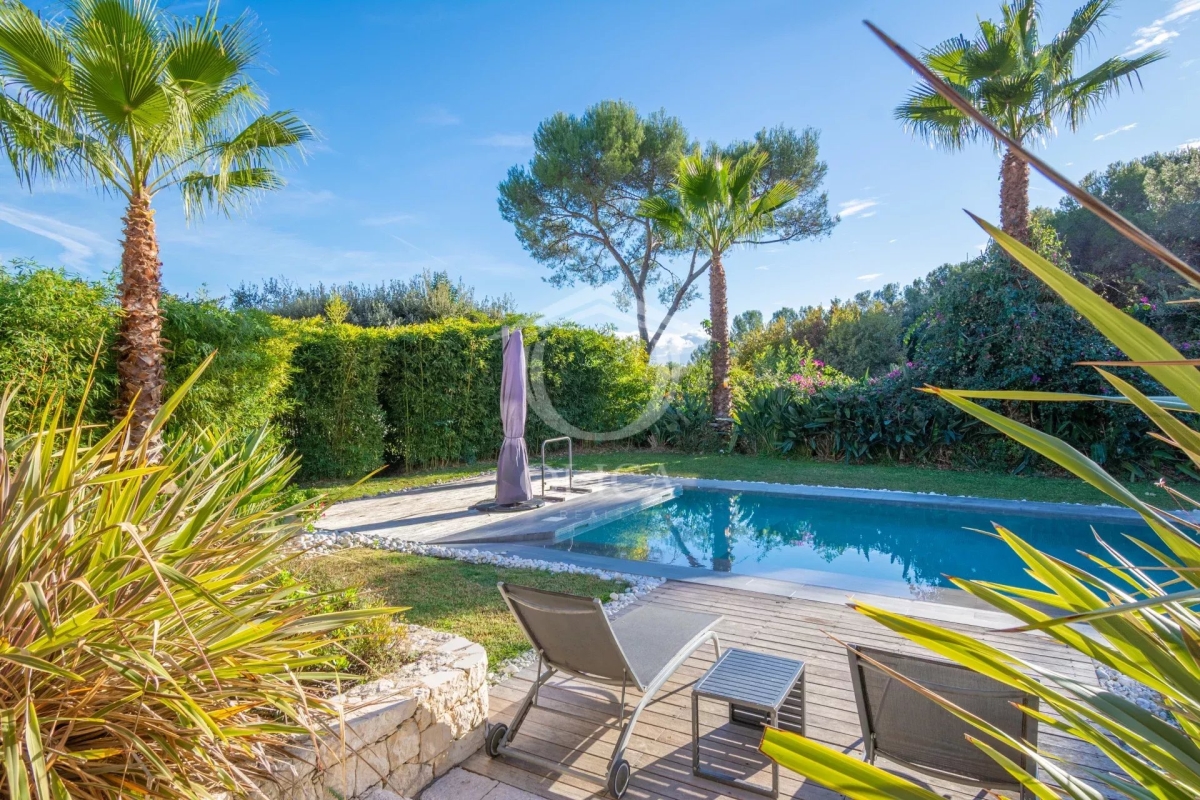 Maison de luxe à vendre à Biot, 1 900 000 €, Photo 5