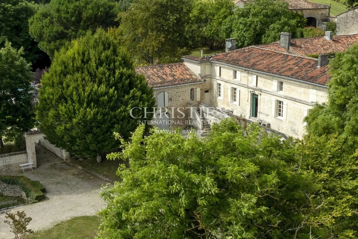 Maison de luxe à vendre à Angoulême, 1 130 000 €, Photo 5