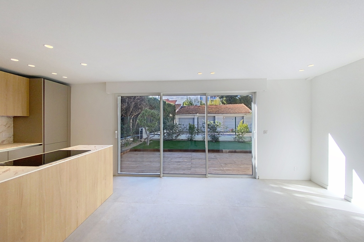 Maison de luxe à louer à Cannes, 3 500 €, Photo 5