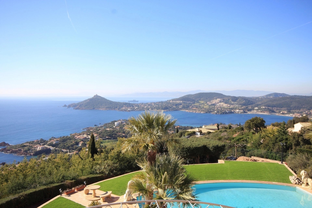 Luxury House for sale in Saint-Raphaël, 3 600 000 €, Photo 1