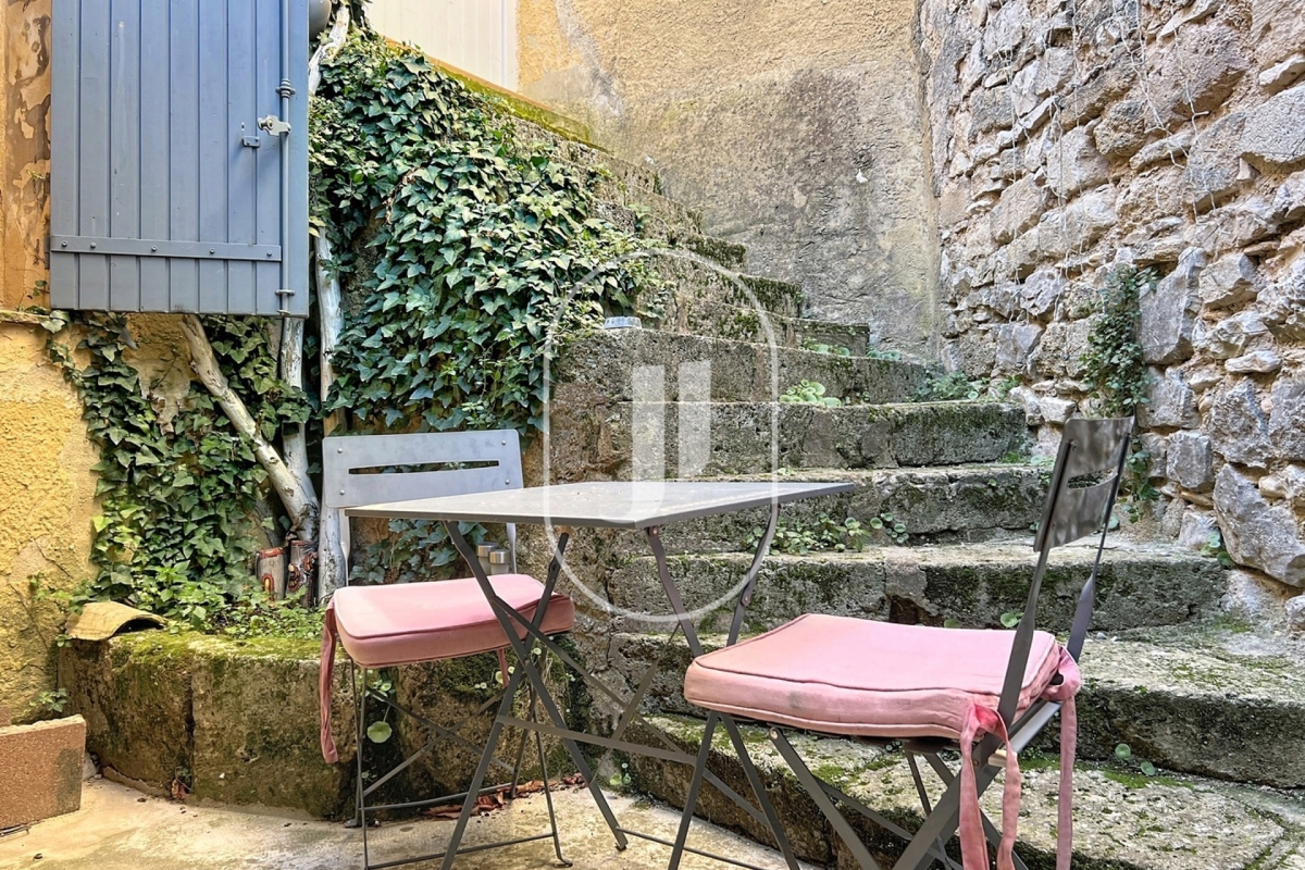Maison de luxe à vendre à Uzès, 420 000 €, Photo 1