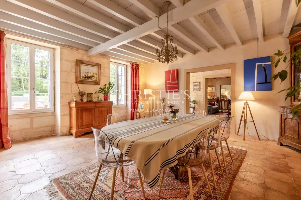 Maison de luxe à vendre à Saint-Laurent-d'Arce, 1 176 000 €, Photo 2