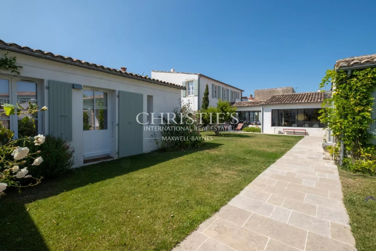 Luxury House for sale in Sainte-Marie-de-Ré, 3 255 000 €, Photo 5