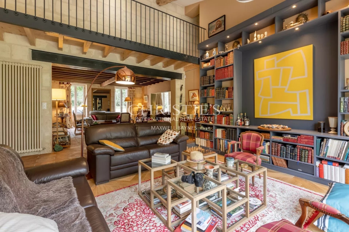 Maison de luxe à vendre à Saint-Laurent-d'Arce, 1 176 000 €, Photo 7