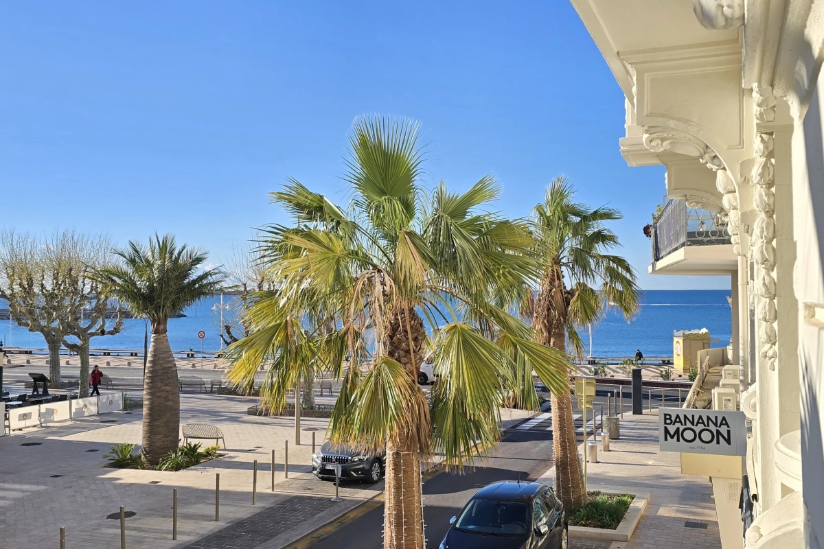 Luxury Apartment for sale in Saint-Raphaël, 995 000 €, Photo 2