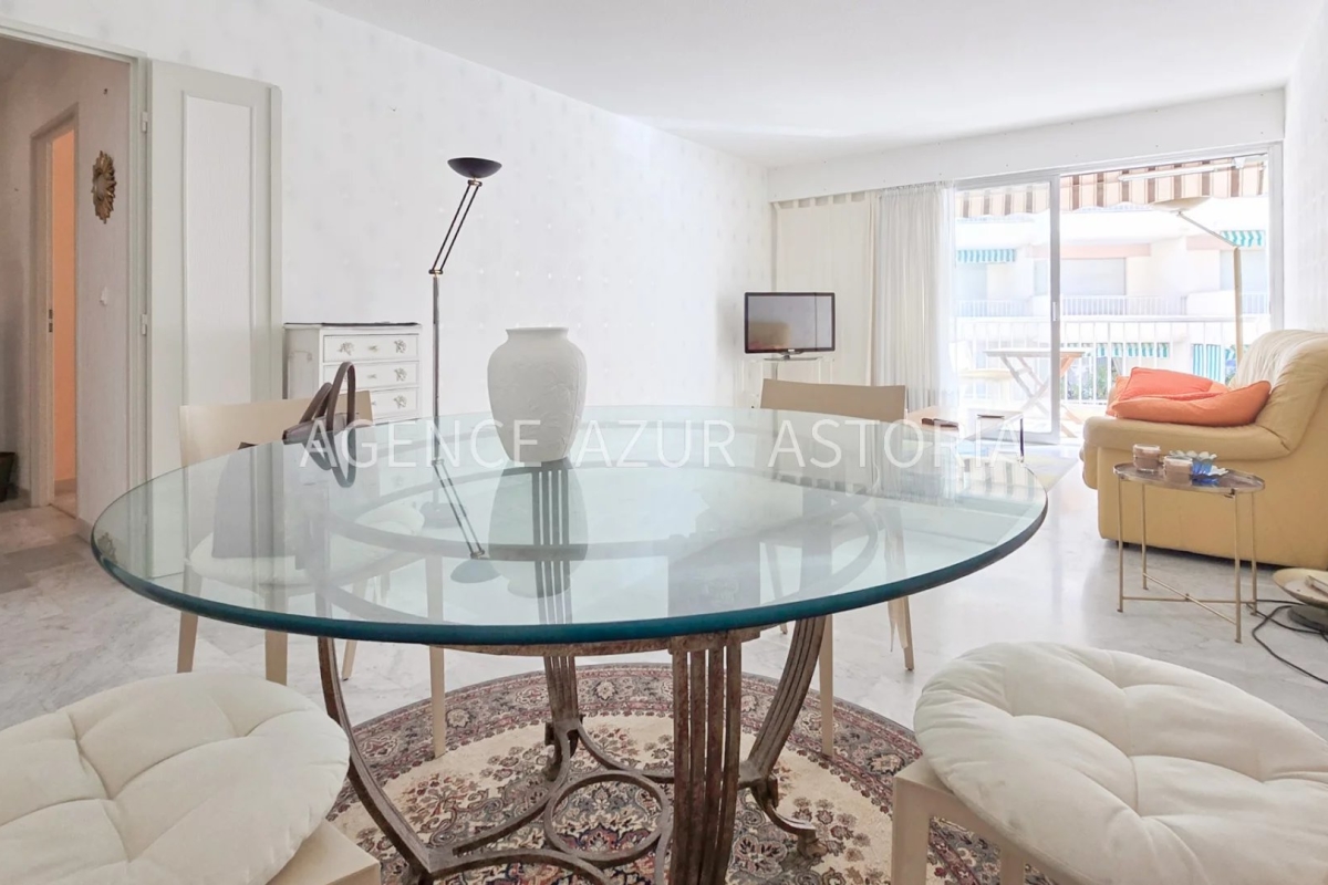 Luxury Apartment for sale in Saint-Raphaël, 685 000 €, Photo 2