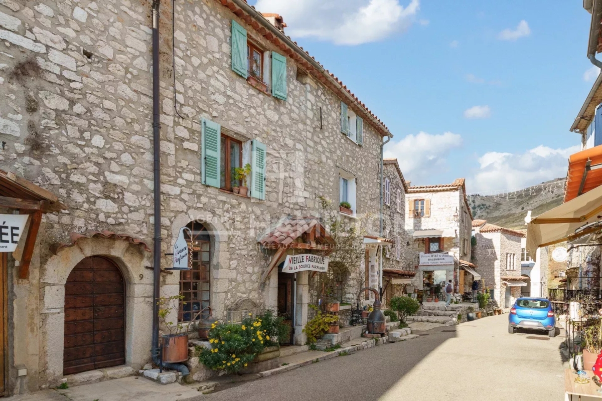 Luxury Apartment for sale in Gourdon, 385 000 €, Photo 2