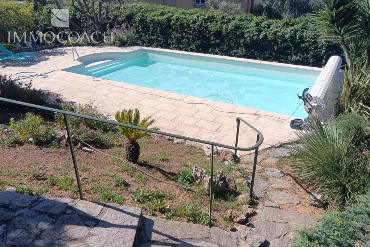 Luxury House for sale in Carqueiranne, 950 000 €, Photo 4