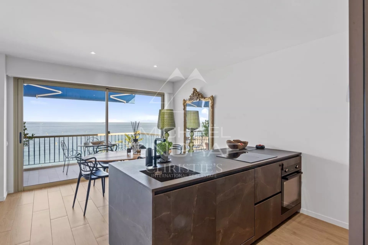 Luxury Apartment for sale in Cagnes-sur-Mer, 915 000 €, Photo 4