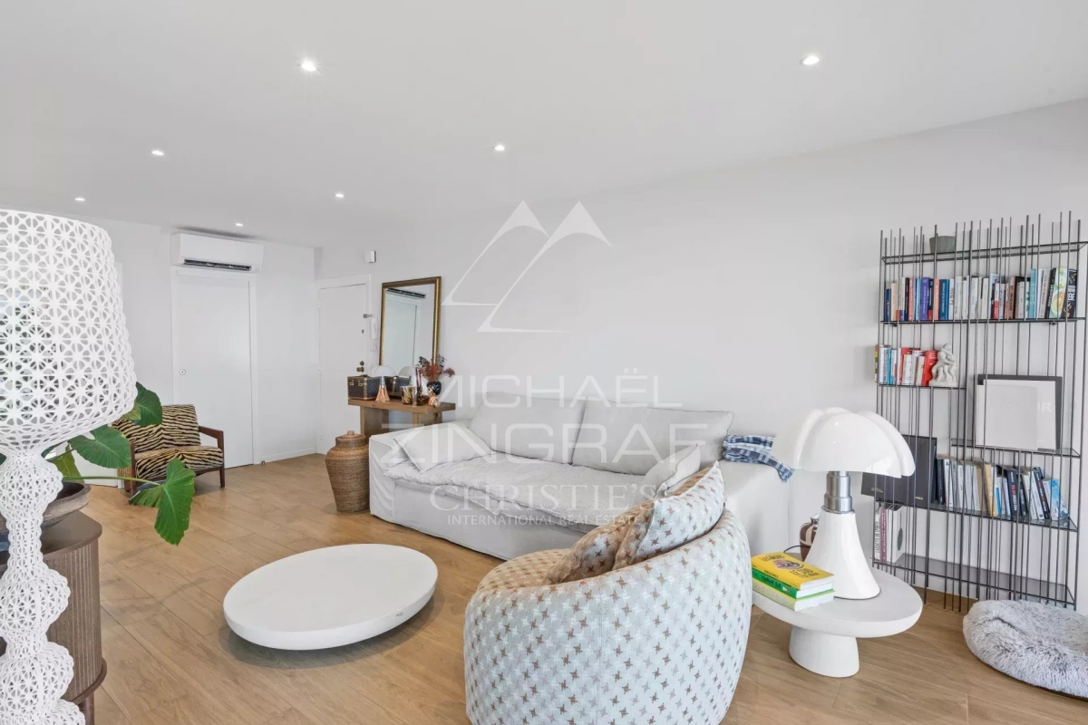 Luxury Apartment for sale in Cagnes-sur-Mer, 915 000 €, Photo 6