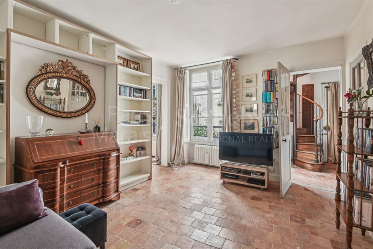 Luxury Apartment for sale in Paris 6Ème, 1 400 000 €, Photo 3